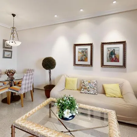 Classic Beachfront Apartment El Campello