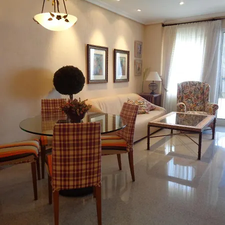 Classic Beachfront Apartment El Campello